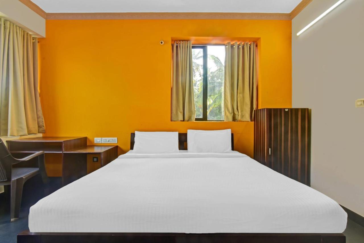 Capital O 85357 Hotel Sai Datta Calangute Exterior photo
